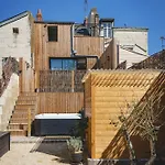 La Maison D'ambre - Jacuzzi - Sauna- Clim Hébergement de vacances Saumur