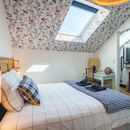 La Maison Dambre-Jacuzzi-Sauna-Clim-4Chambres 別荘