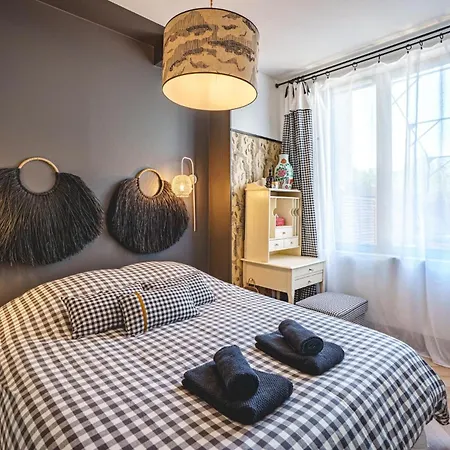 Holiday home La Maison D'ambre - Jacuzzi - Sauna- Clim