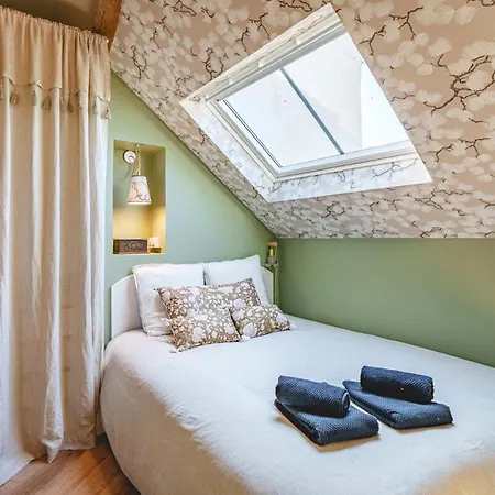 Hébergement de vacances La Maison D'ambre - Jacuzzi - Sauna- Clim Saumur