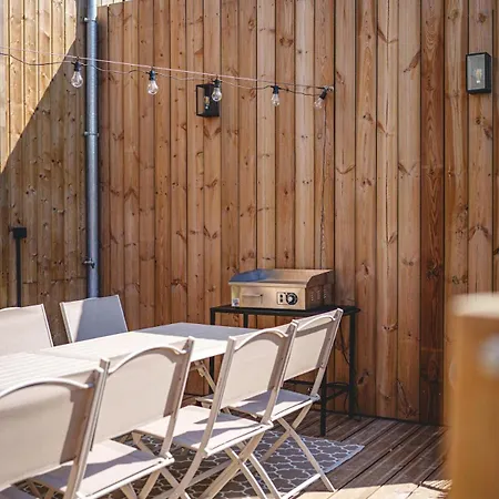 La Maison Dambre-jacuzzi-sauna-clim-4chambres Nyaraló