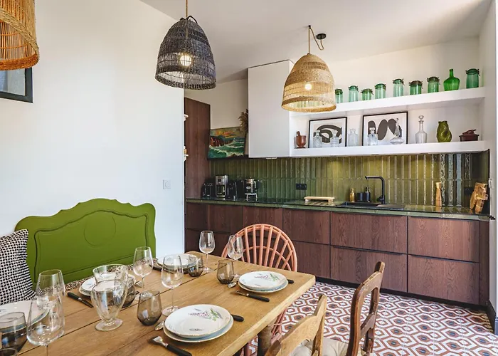 La Maison D'ambre - Jacuzzi - Sauna- Clim Hébergement de vacances *