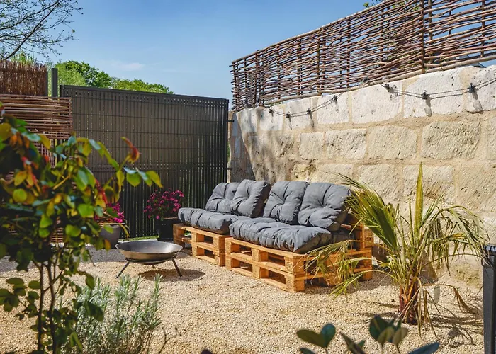 Hébergement de vacances La Maison D'ambre - Jacuzzi - Sauna- Clim Saumur