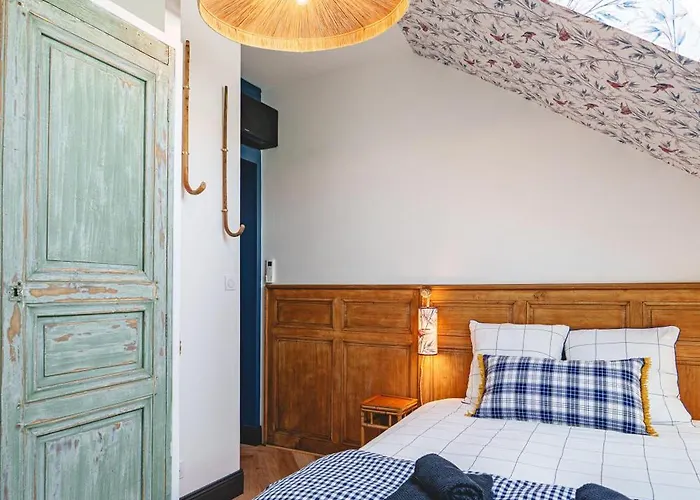 La Maison D'ambre - Jacuzzi - Sauna- Clim Hébergement de vacances Saumur