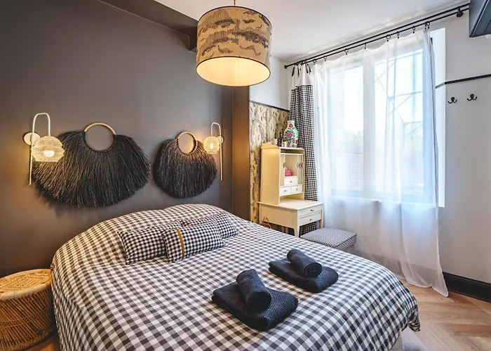 Hébergement de vacances La Maison D'ambre - Jacuzzi - Sauna- Clim