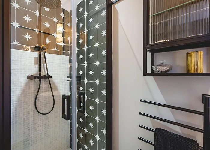 La Maison D'ambre - Jacuzzi - Sauna- Clim