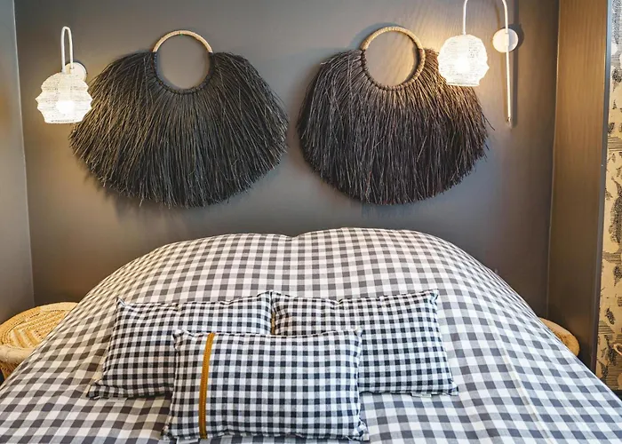 La Maison D'ambre - Jacuzzi - Sauna- Clim